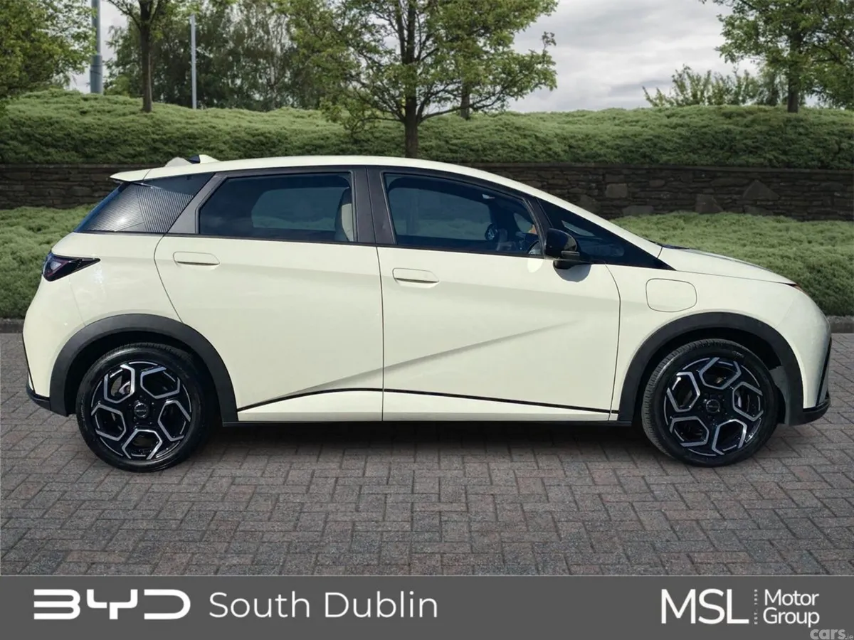 BYD DOLPHIN Hatchback, Electric, 2024, Yellow