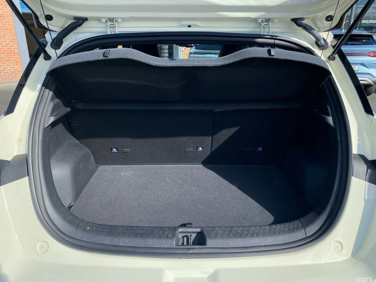 BYD DOLPHIN Hatchback, Electric, 2024, Yellow