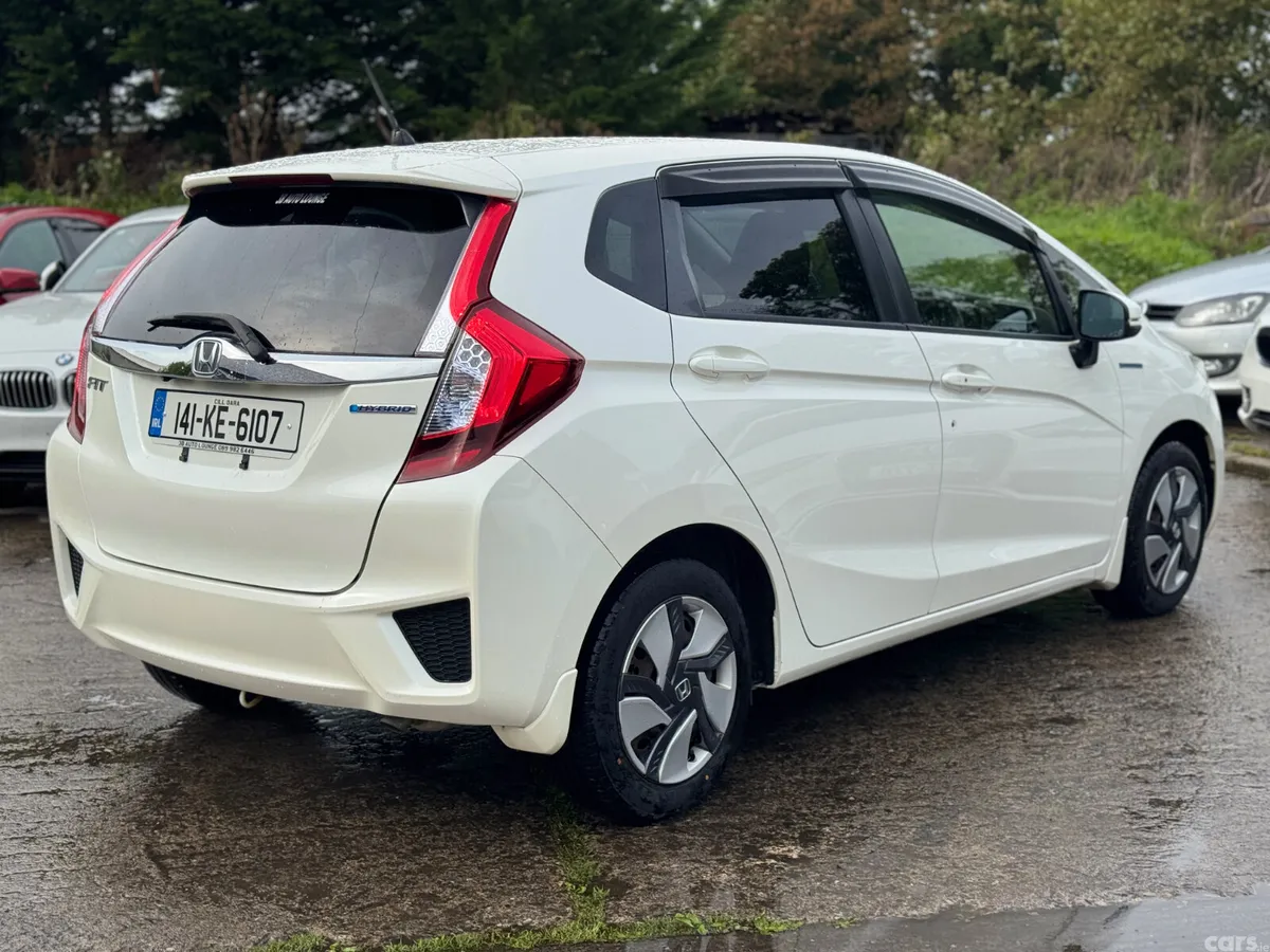 Honda Fit Hatchback, Petrol Hybrid, 2014, White