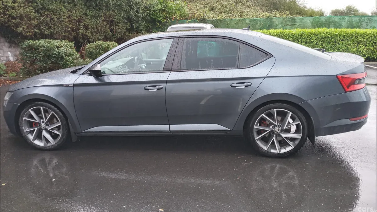 Skoda Superb Saloon, Diesel, 2020, Grey
