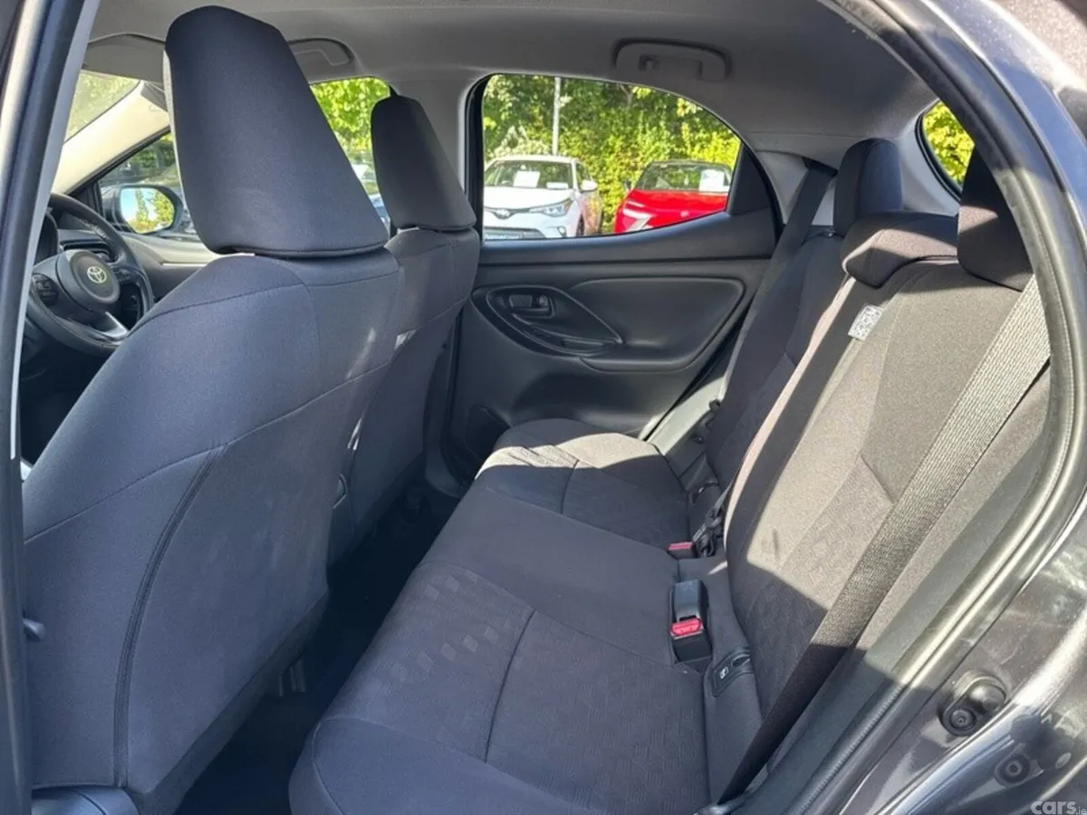 Toyota Yaris Hatchback, Petrol Hybrid, 2026, Grey