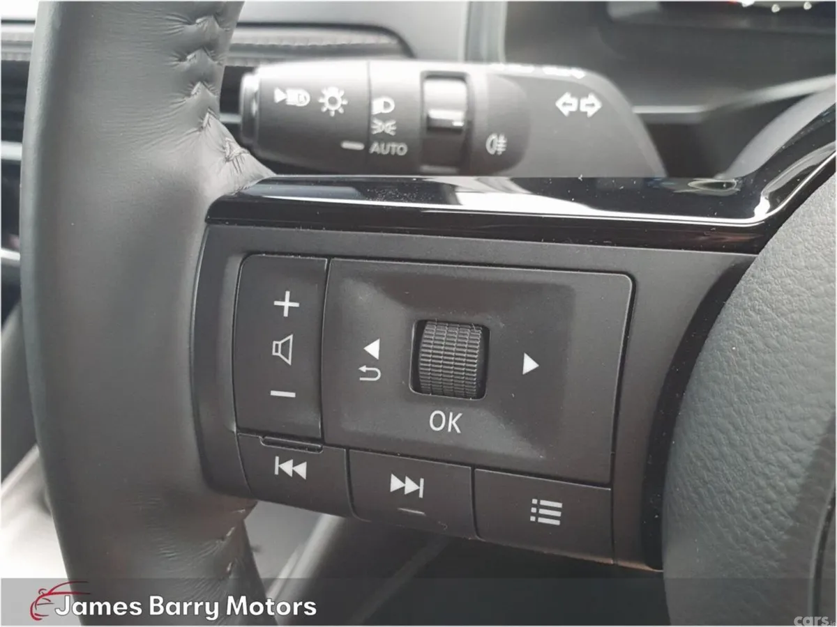 Nissan Qashqai MPV, Petrol Hybrid, 2026, White