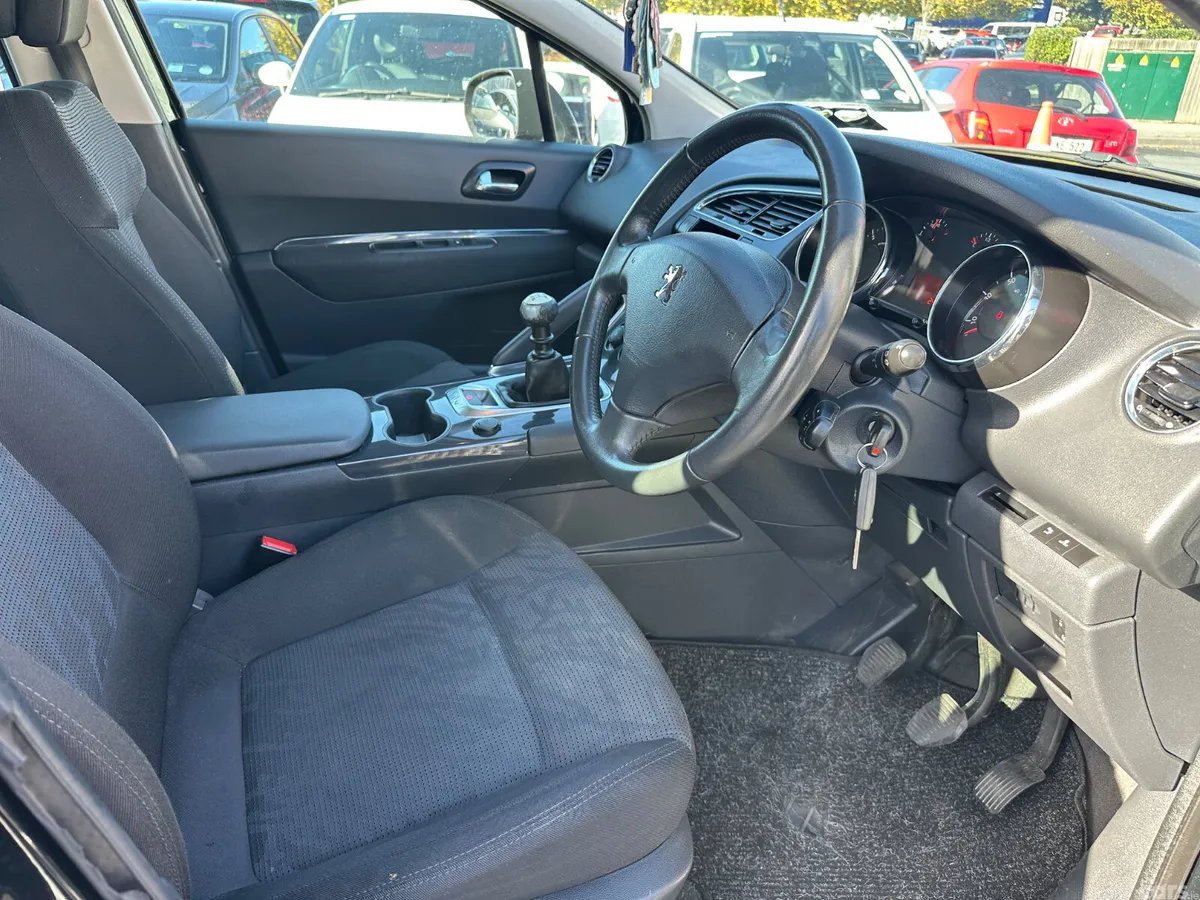 Peugeot 3008 Hatchback, Diesel, 2011, Black