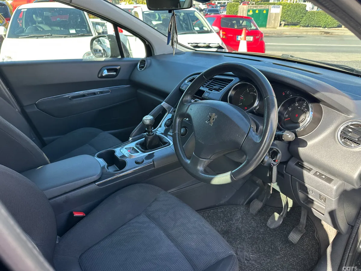 Peugeot 3008 Hatchback, Diesel, 2011, Black