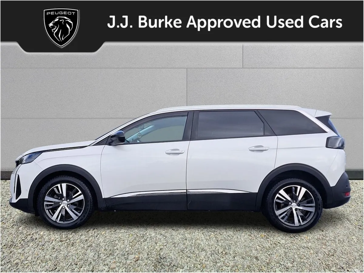 Peugeot 5008 SUV, Diesel, 2022, White