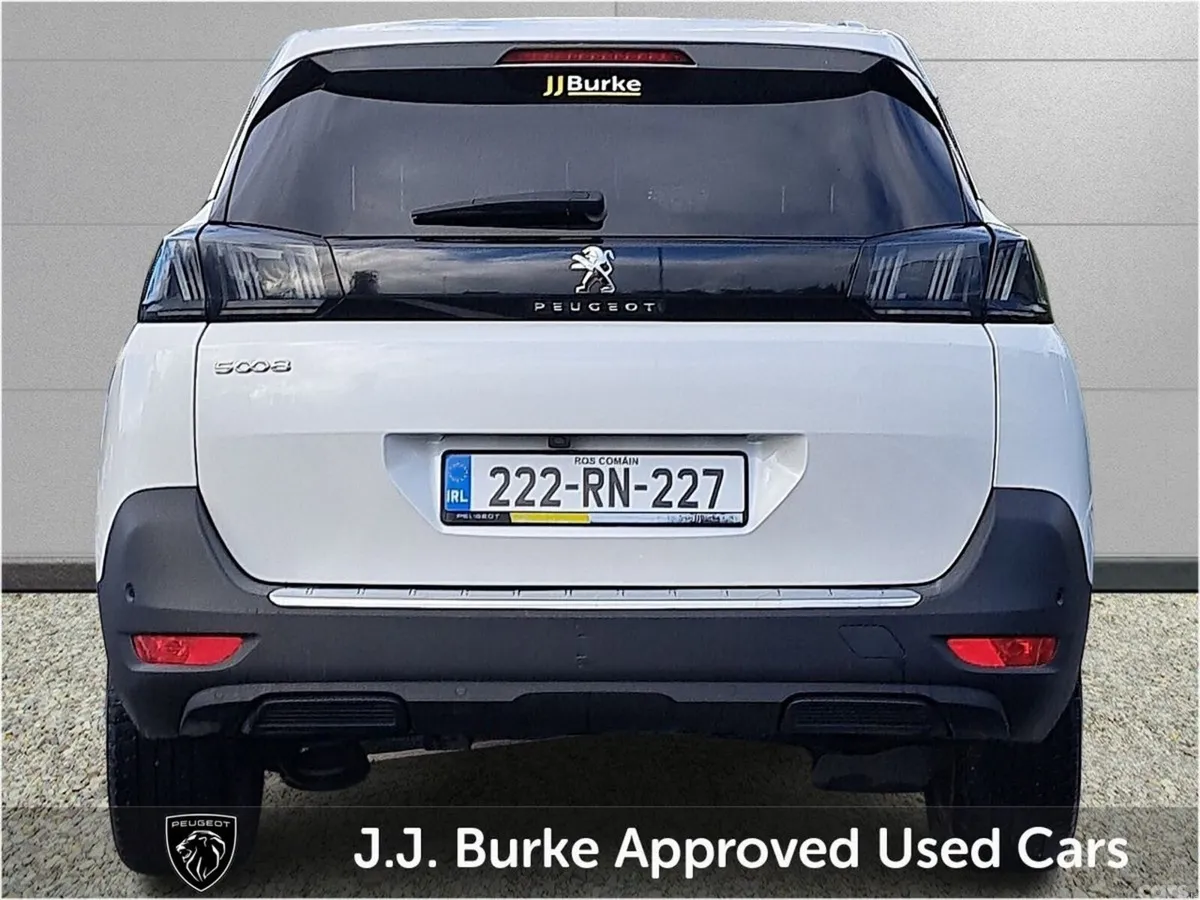 Peugeot 5008 SUV, Diesel, 2022, White