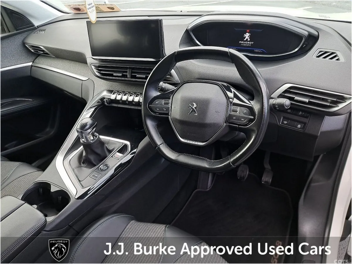 Peugeot 5008 SUV, Diesel, 2022, White