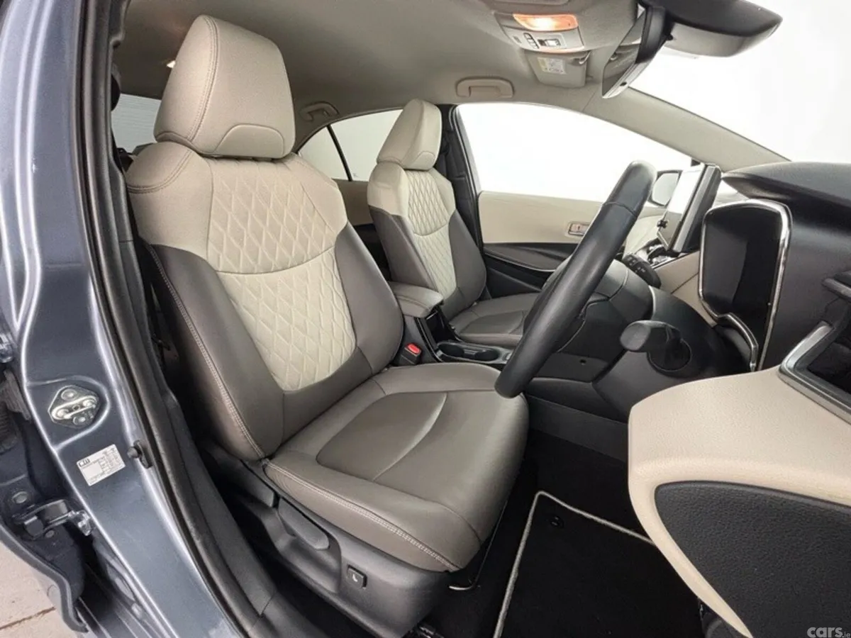 Toyota Corolla Saloon, Petrol Hybrid, 2023, Grey