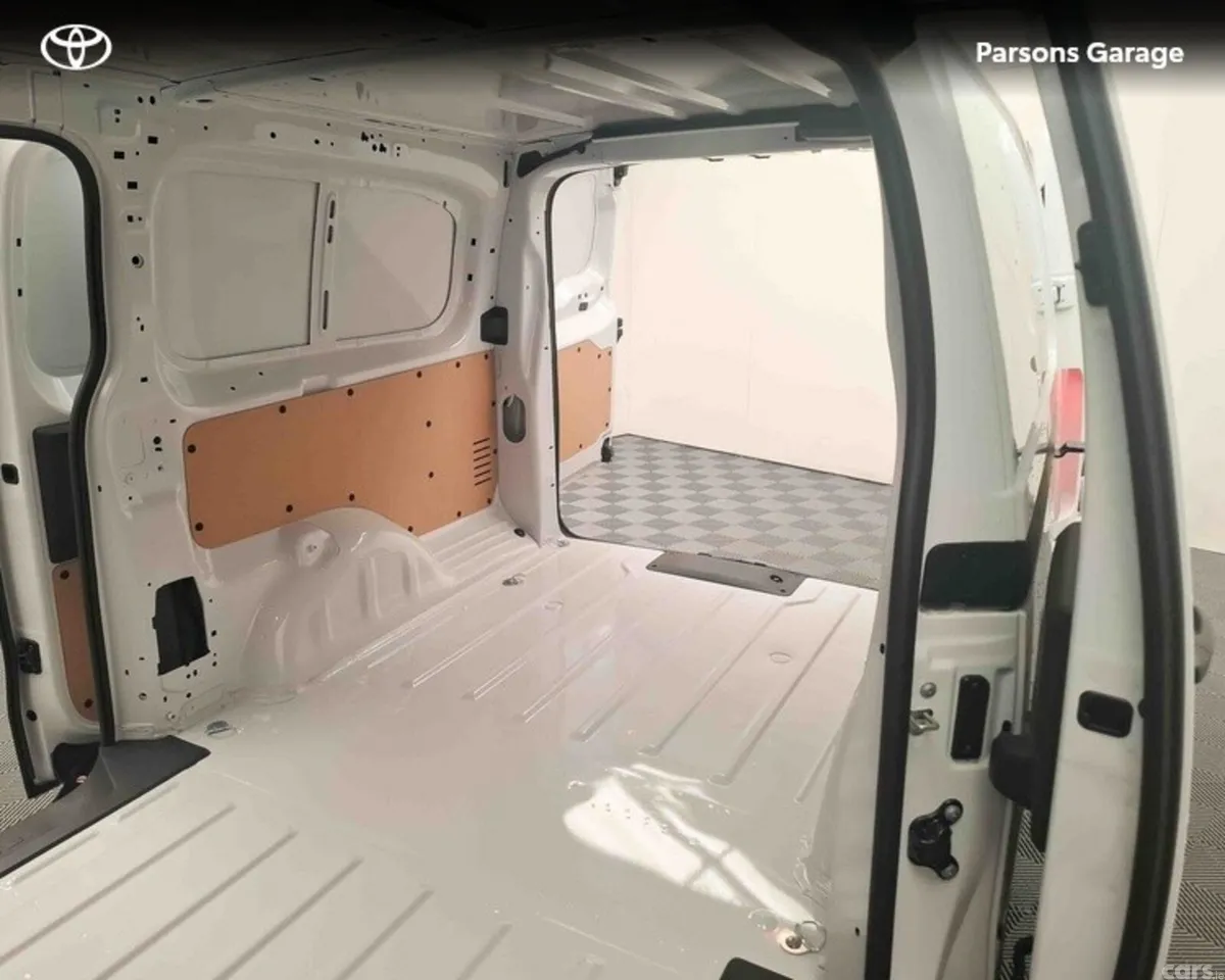 Toyota Proace Van, Electric, 2026, White