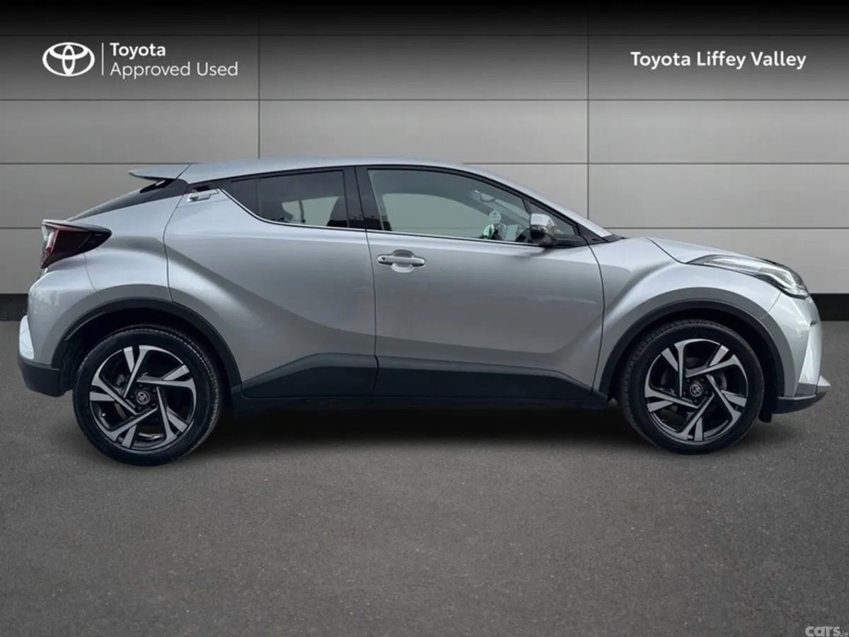Toyota C-HR SUV, Petrol Hybrid, 2023, Silver