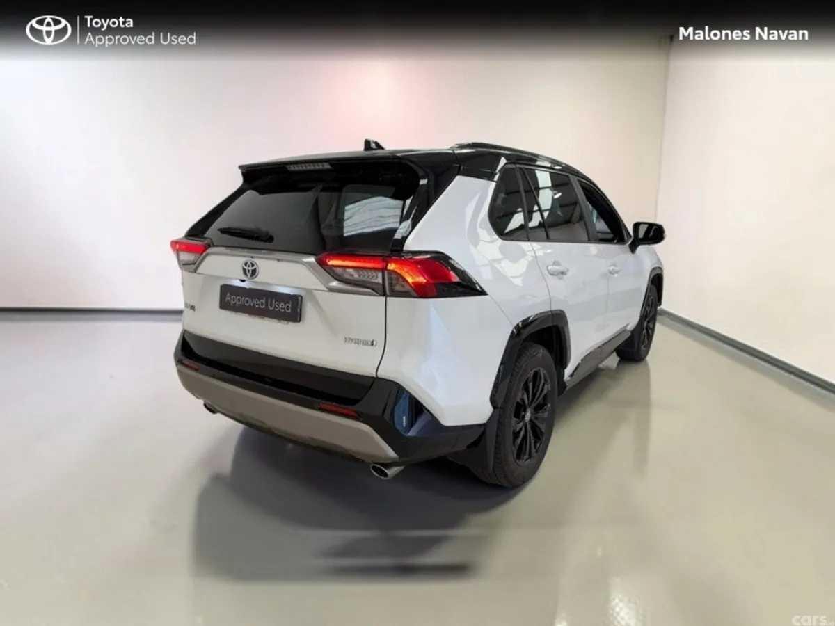 Toyota RAV4 SUV, Petrol Hybrid, 2023, White