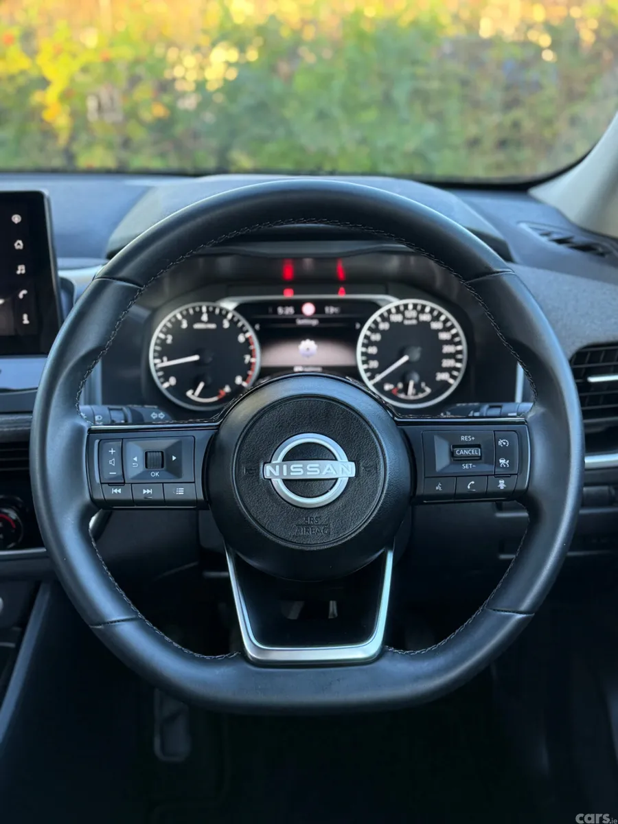 Nissan Qashqai MPV, Petrol, 2025, Grey