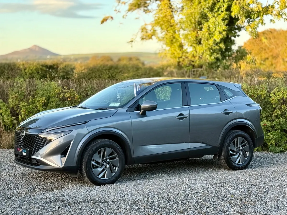 Nissan Qashqai MPV, Petrol, 2025, Grey