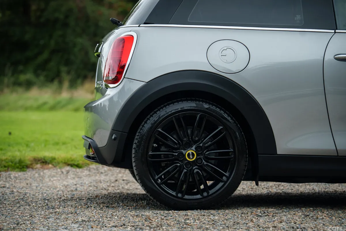 Mini Electric Hatchback, Electric, 2023, Grey