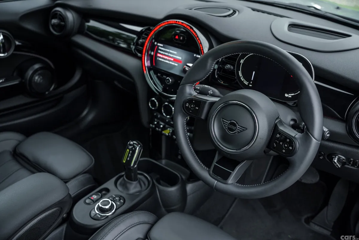 Mini Electric Hatchback, Electric, 2023, Grey