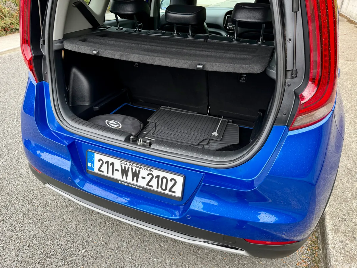 Kia Soul Hatchback, Electric, 2021, Blue