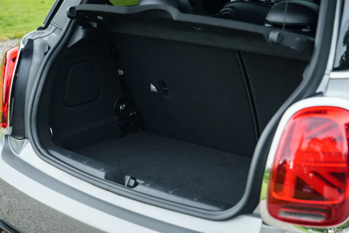 Mini Electric Hatchback, Electric, 2023, Grey
