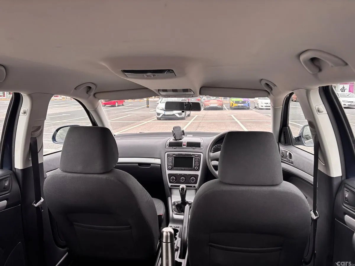 Skoda Octavia Estate, Diesel, 2012, Blue