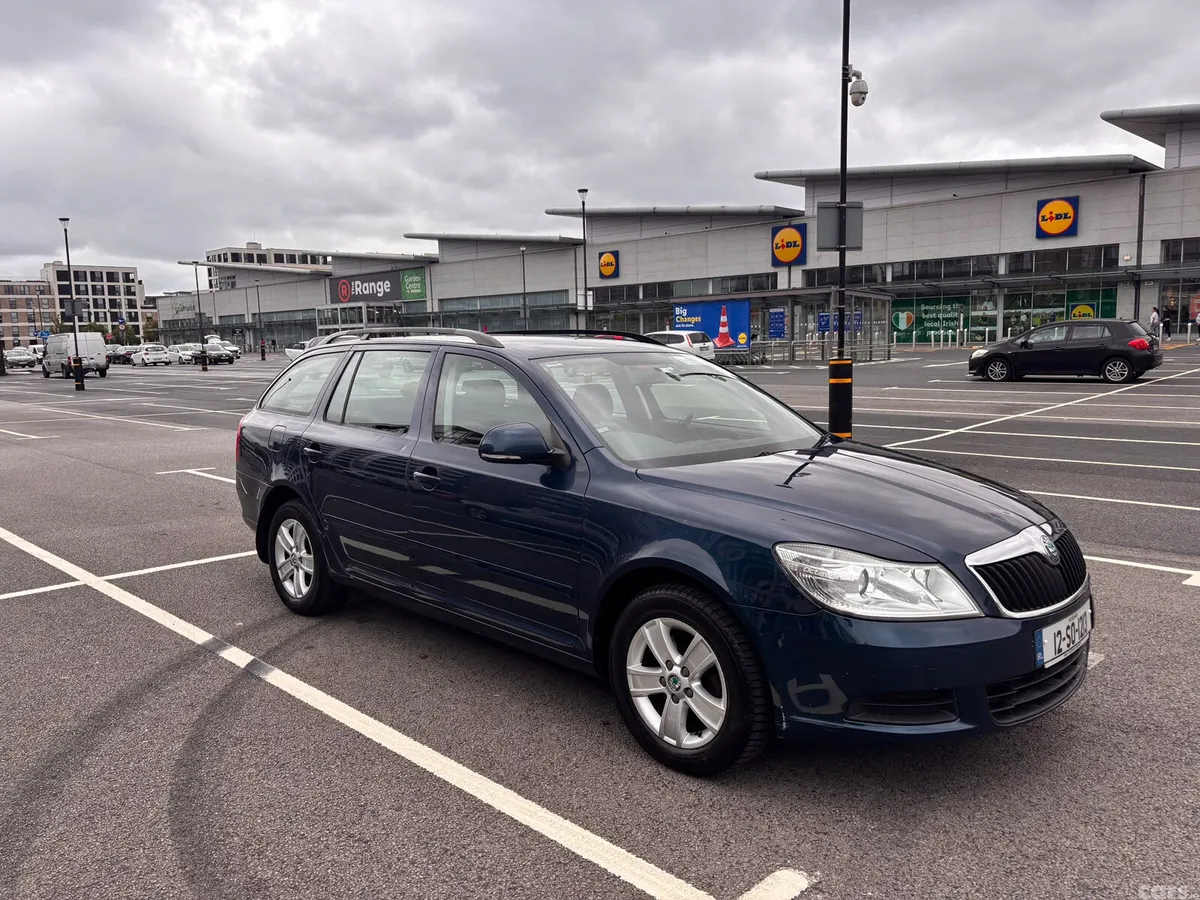 Skoda Octavia Estate, Diesel, 2012, Blue
