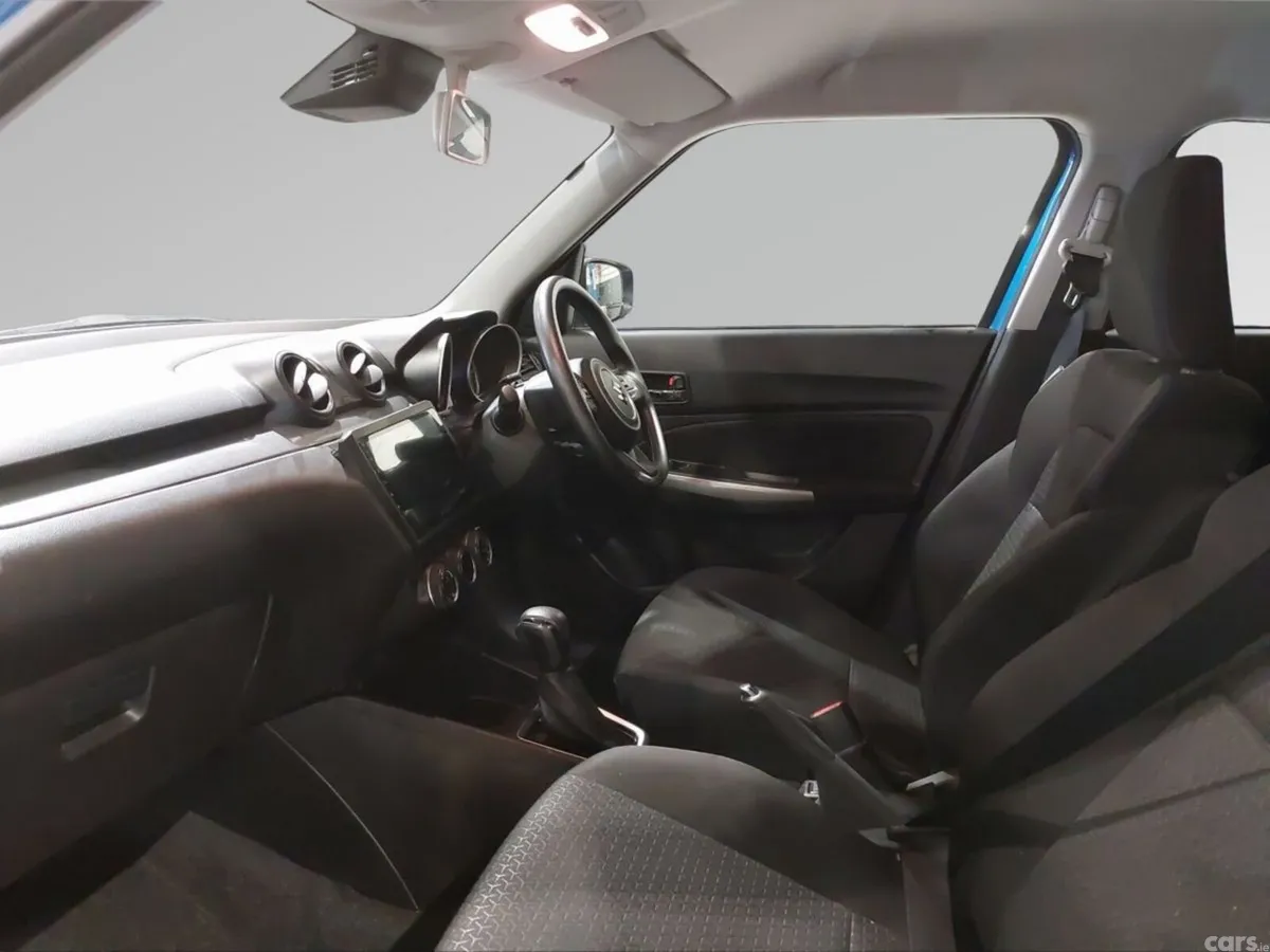 Suzuki Swift Hatchback, Petrol, 2023, Blue