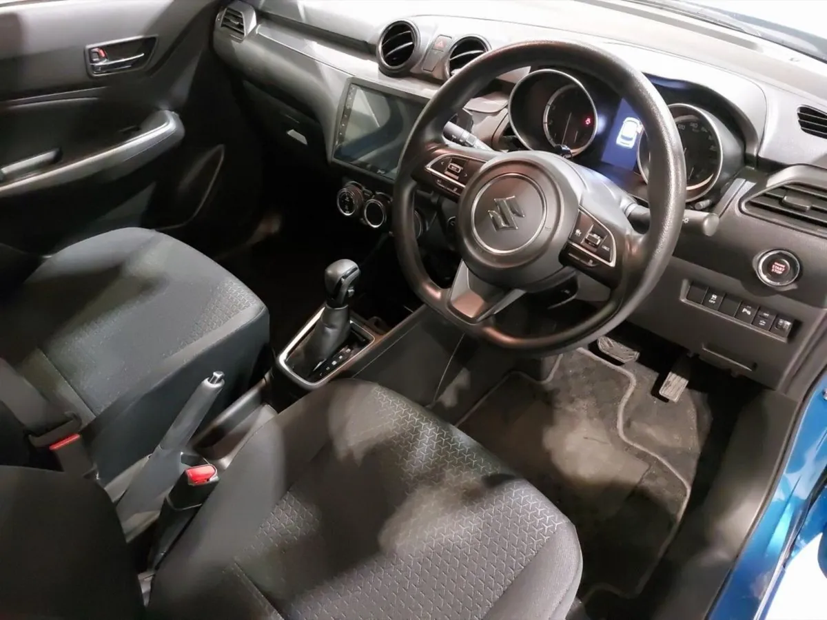 Suzuki Swift Hatchback, Petrol, 2023, Blue