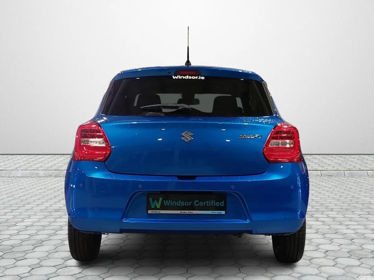 Suzuki Swift Hatchback, Petrol, 2023, Blue