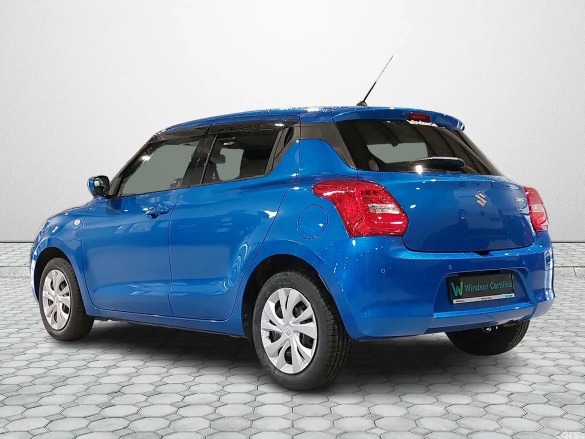Suzuki Swift Hatchback, Petrol, 2023, Blue