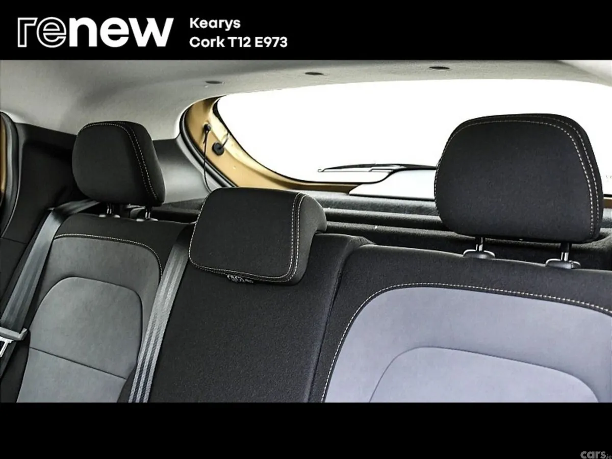 Dacia Sandero Stepway SUV, Petrol, 2024, Beige