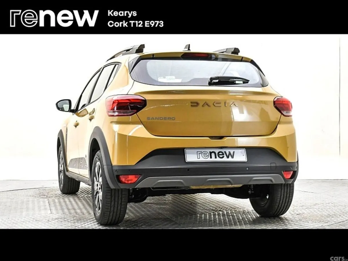 Dacia Sandero Stepway SUV, Petrol, 2024, Beige