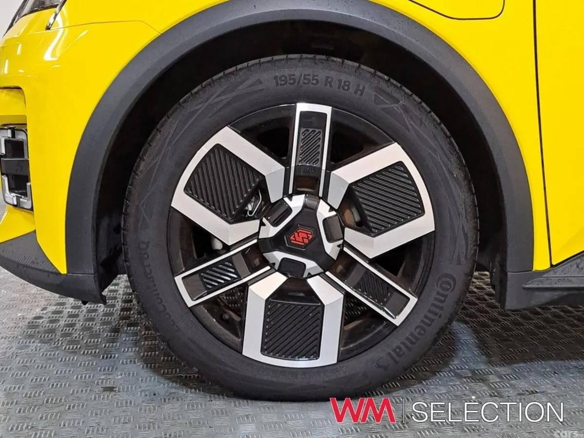 Renault 5 Hatchback, Electric, 2025, Yellow