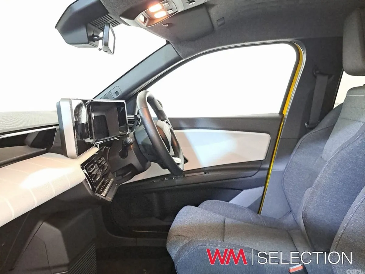Renault 5 Hatchback, Electric, 2025, Yellow