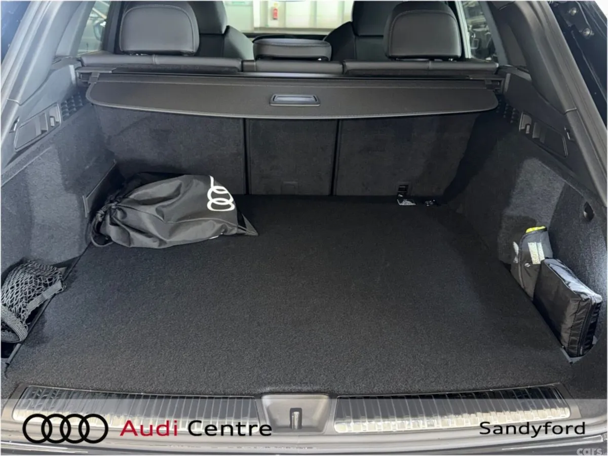 Audi Q5 SUV, Petrol Plug-in Hybrid, 2026, Black