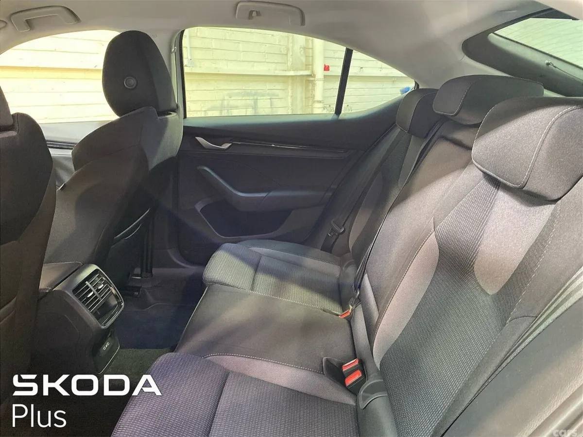 Skoda Octavia Saloon, Petrol, 2026, White