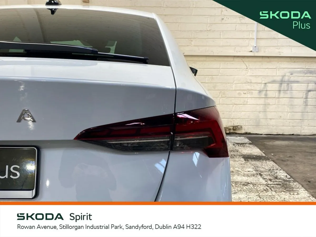 Skoda Octavia Saloon, Petrol, 2026, White