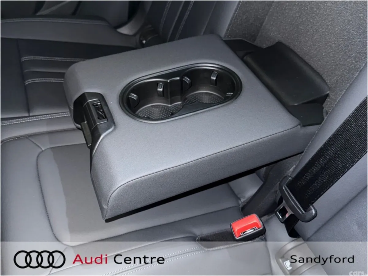 Audi Q5 Hatchback, Petrol Plug-in Hybrid, 2026, White