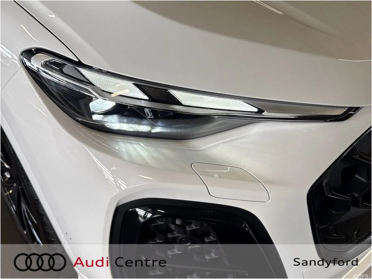 Audi Q5 Hatchback, Petrol Plug-in Hybrid, 2026, White