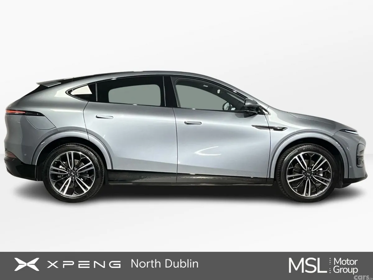 XPeng G6 Hatchback, Electric, 2025, Grey
