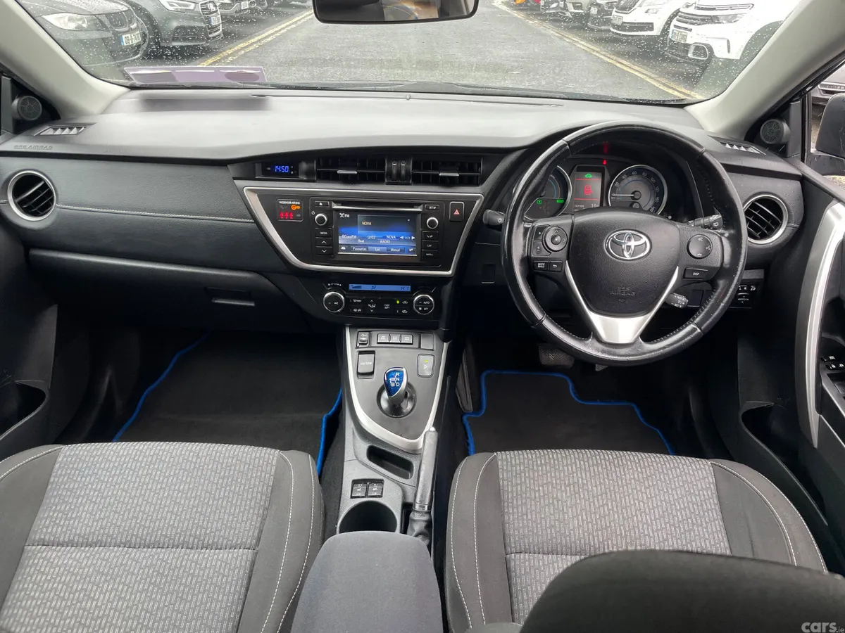 Toyota Auris Hatchback, Petrol Hybrid, 2015, Black
