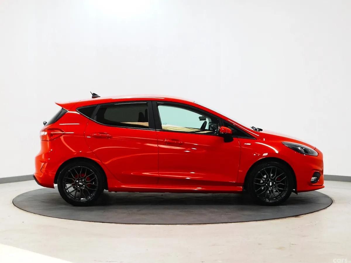Ford Fiesta Hatchback, Petrol, 2021, Red