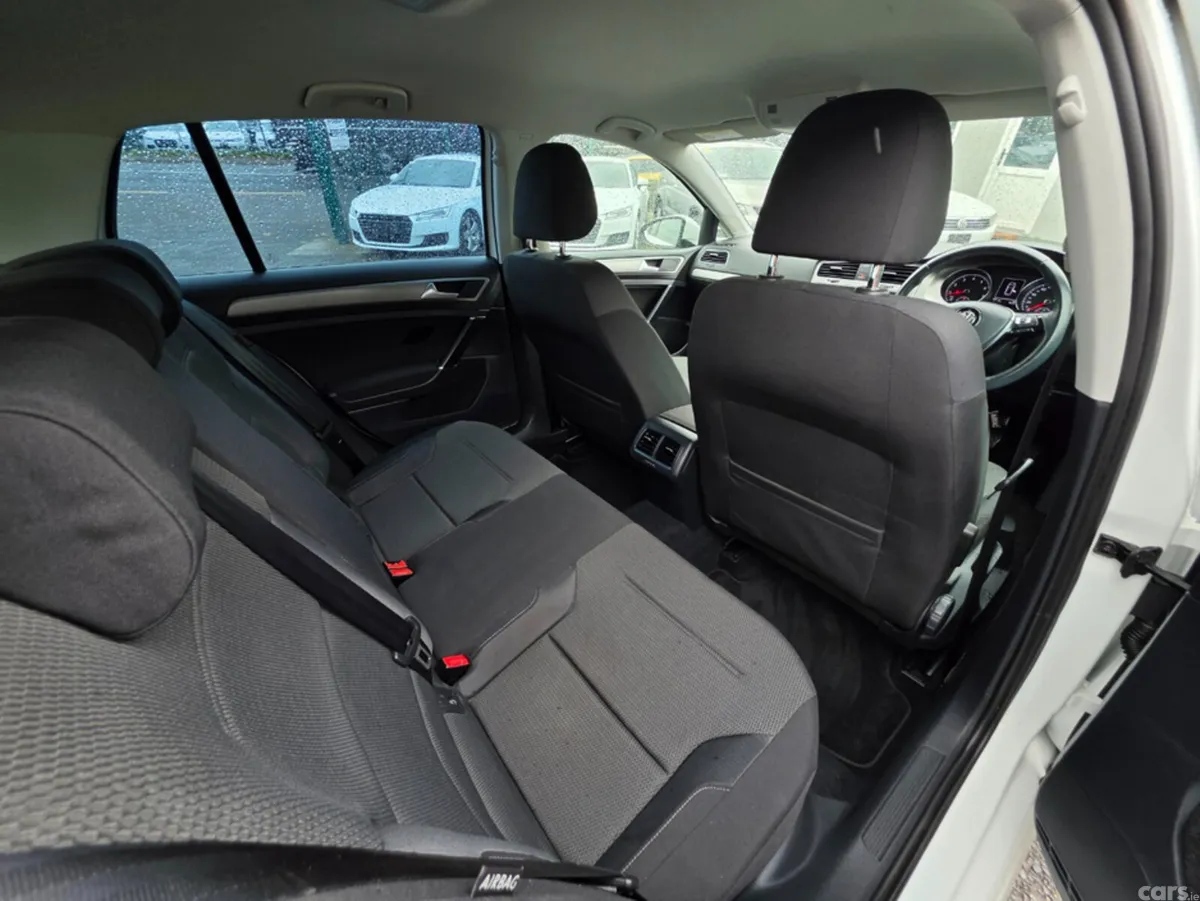Volkswagen Golf Hatchback, Petrol, 2015, White
