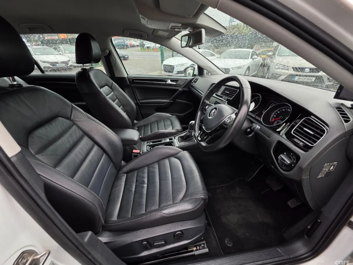 Volkswagen Golf Hatchback, Petrol, 2015, White