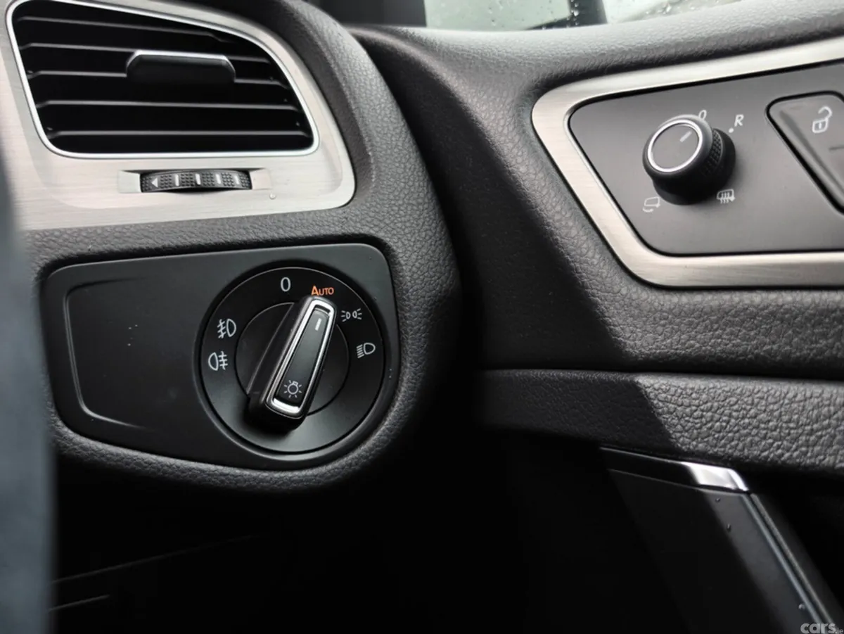 Volkswagen Golf Hatchback, Petrol, 2015, White