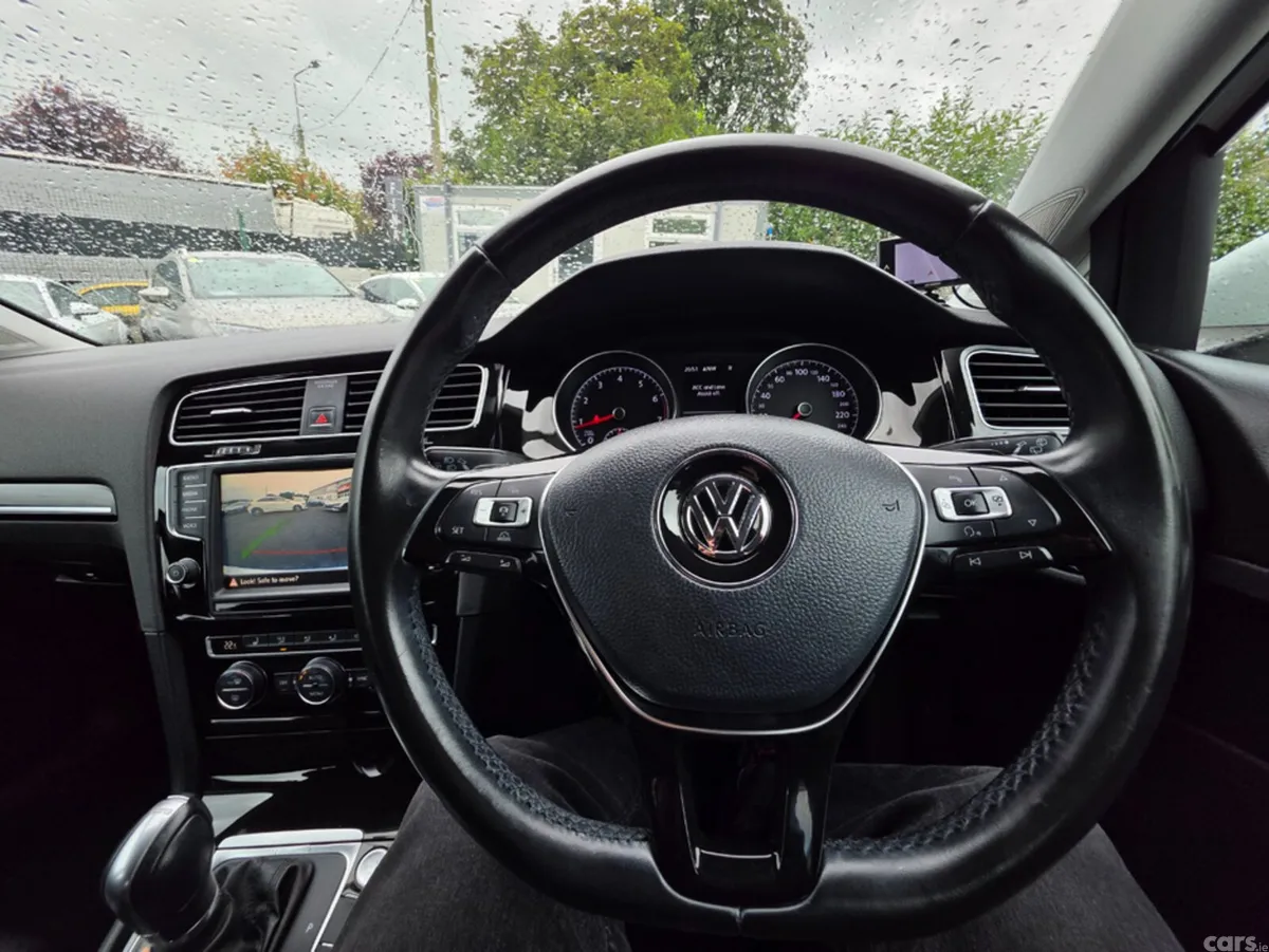 Volkswagen Golf Hatchback, Petrol, 2015, White