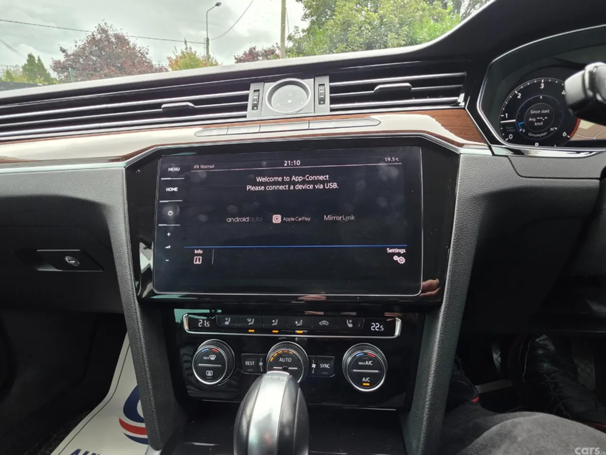 Volkswagen Passat Saloon, Diesel, 2018, Grey