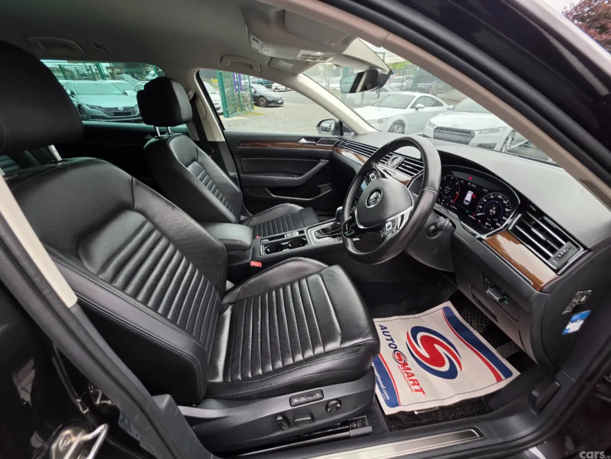 Volkswagen Passat Saloon, Diesel, 2018, Grey