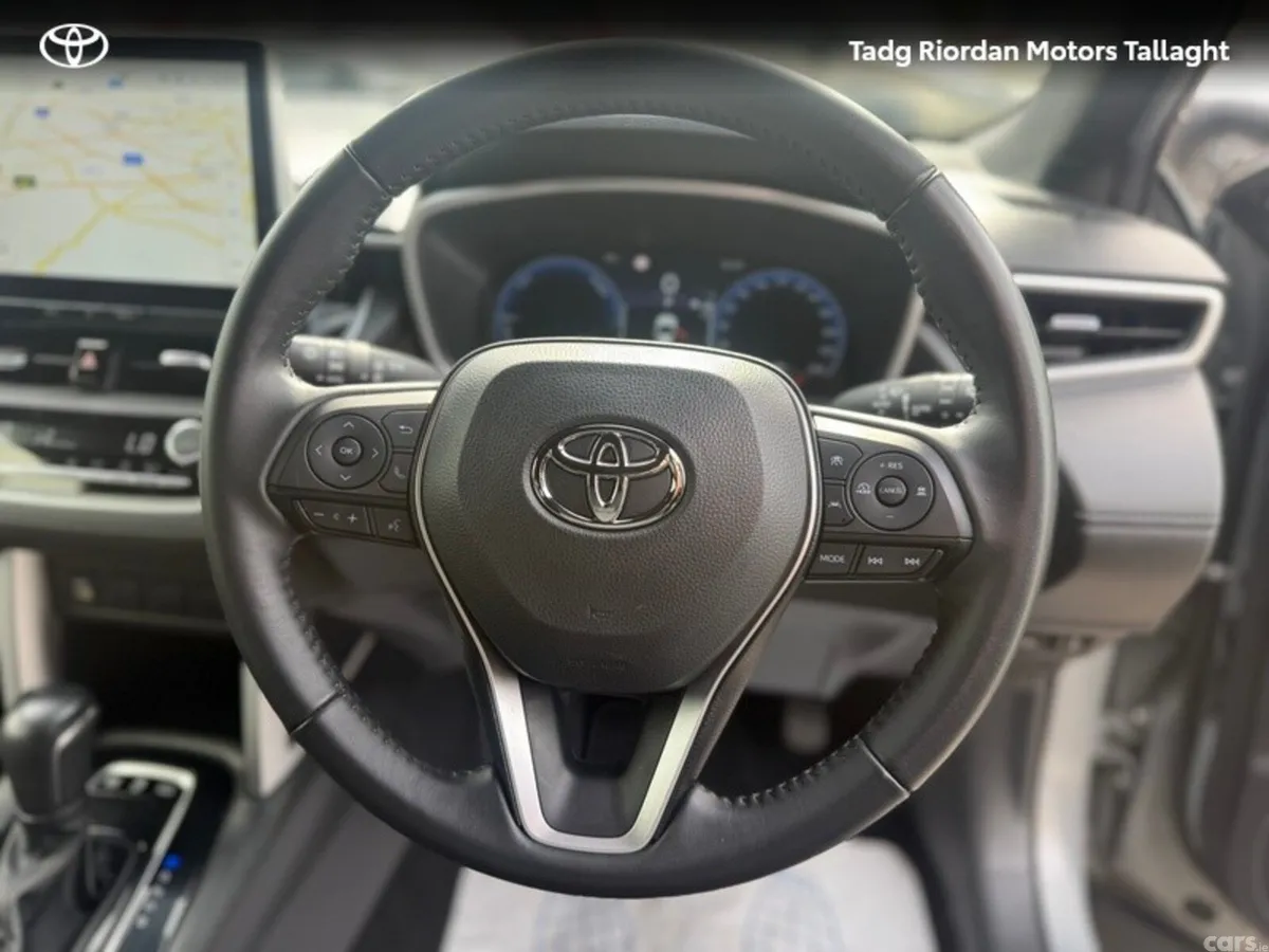 Toyota Corolla Cross Hatchback, Petrol Hybrid, 2023, Grey