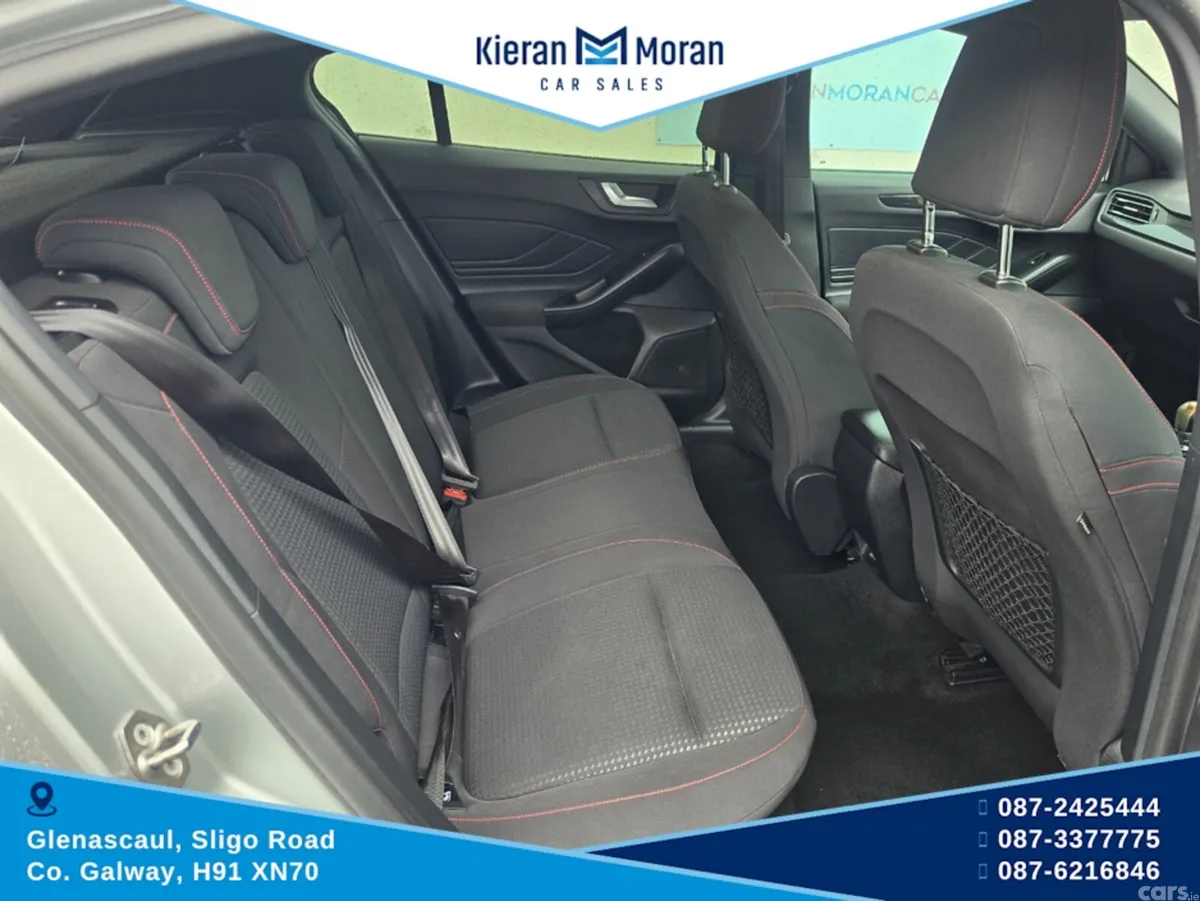 Ford Focus Hatchback, Diesel, 2019, Silver