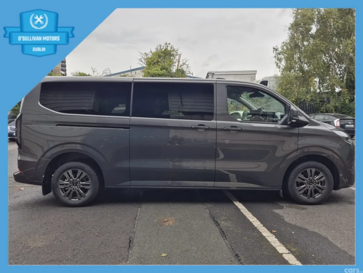 Ford Tourneo Custom MPV, Petrol Plug-in Hybrid, 2026, Grey
