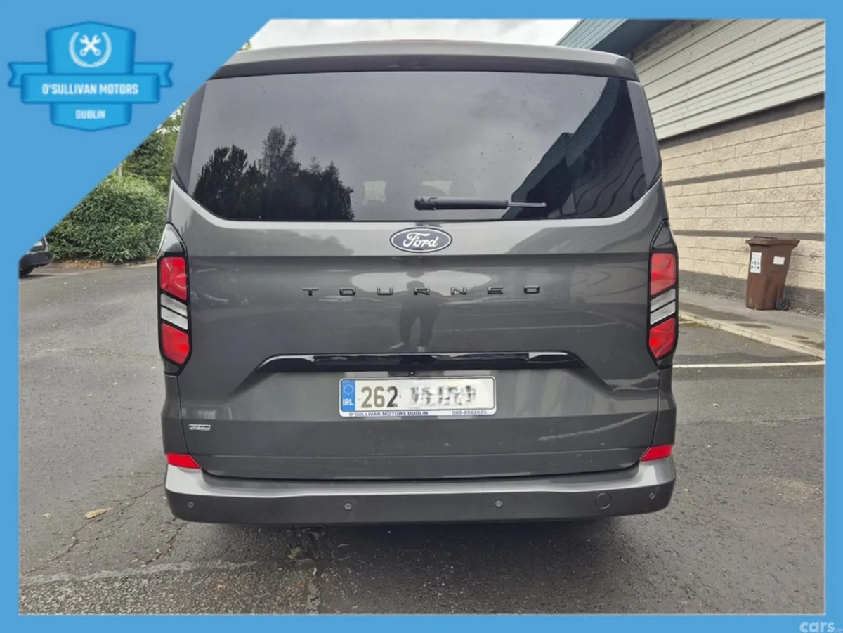 Ford Tourneo Custom MPV, Petrol Plug-in Hybrid, 2026, Grey
