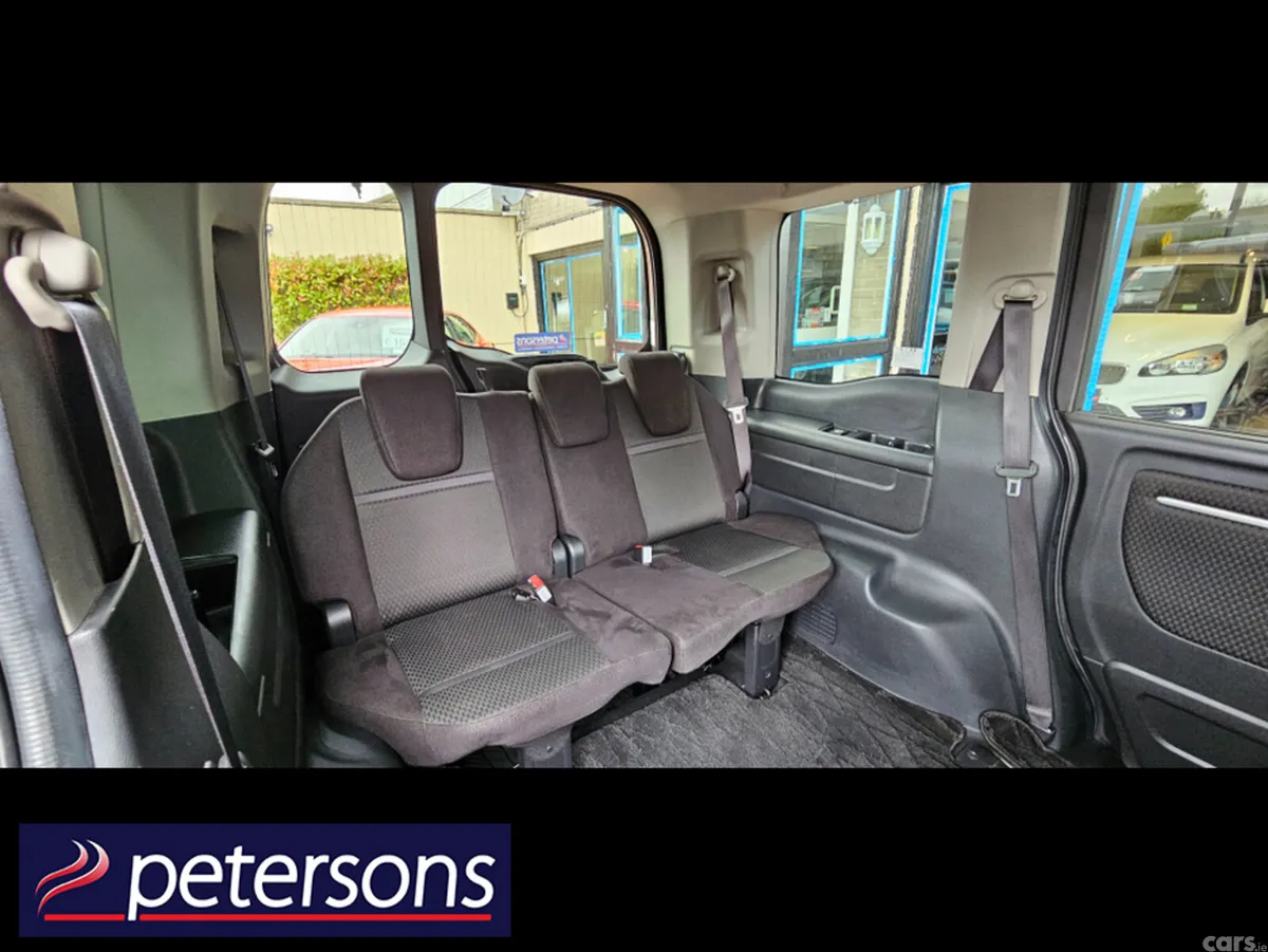 Honda Stepwagon MPV, Petrol Hybrid, 2017, Grey